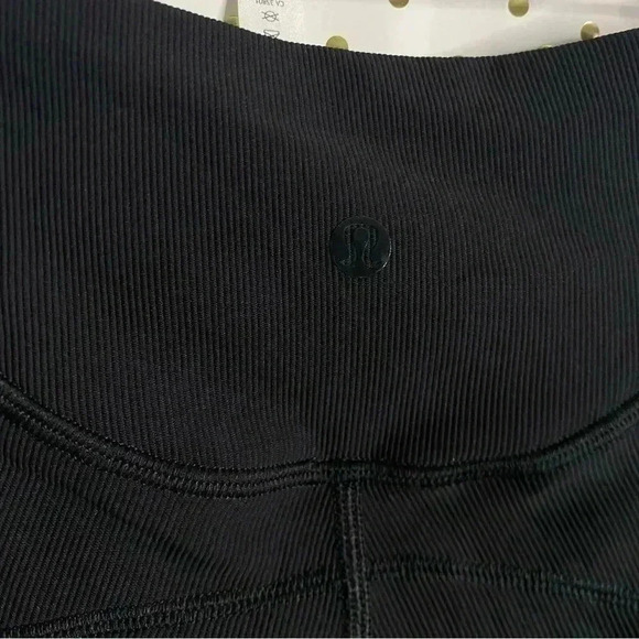 Lululemon Ribbed Contoured HR Short - Picture 6 of 7